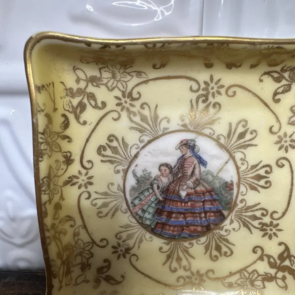 Vtg. M&R USA Porcelain Butter Pat Pin Tray Ring Dish Victorian Gold Gilt
